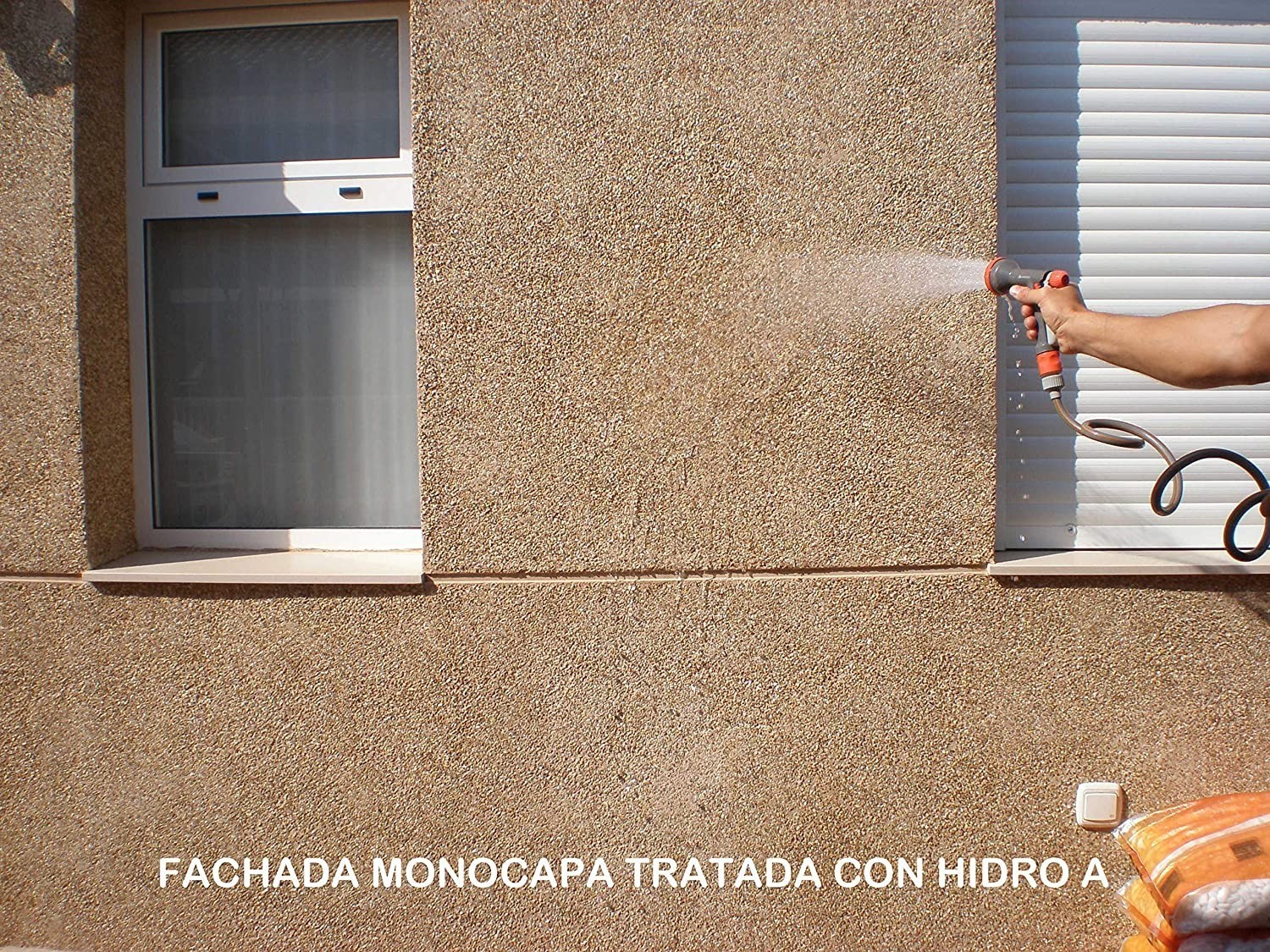 HIDRO A di Tecno Prodist - Impermeabilizzante trasparente, idrorepellente per facciate, piastrelle, mattoni e pietra.