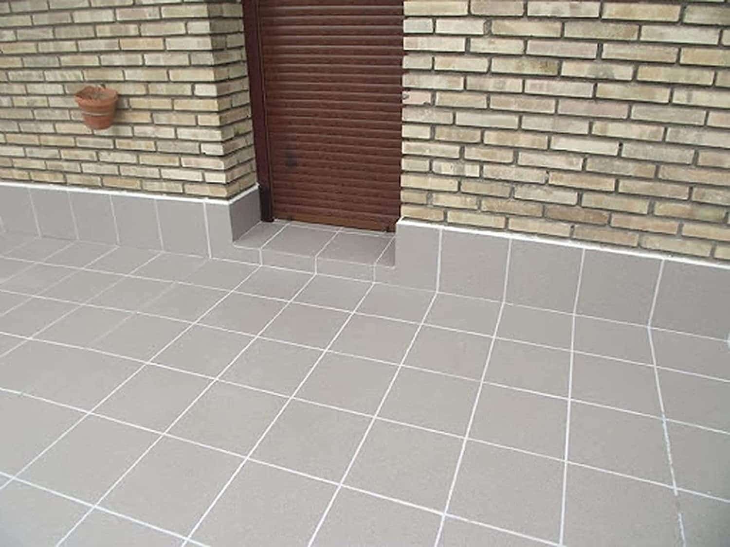 M-REJUN PORCELANIC da Tecno Prodist - Argamassa impermeável para ladrilhos, pavimentos cerâmicos, tijolos, pedra (Junta 4 a 20mm)